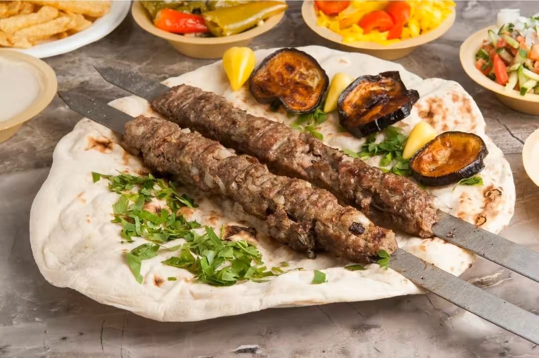 הקבב של סמי ובניו. ביס שחוזרים עבורו