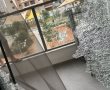 מטח רקטות כבד לבאר שבע: פגיעה ישירה בעיר, בת 37 נפגעה מרסיסים