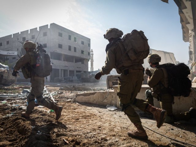 צילום: איתי כהן, במחנה