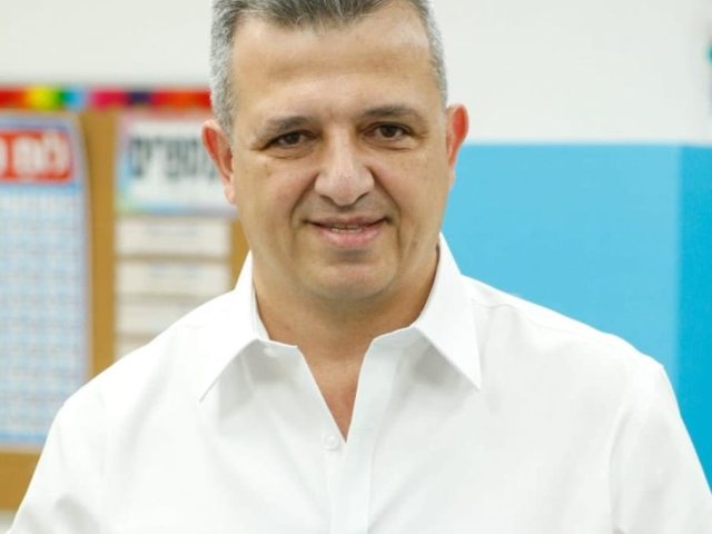 כרמל שאמה הכהן. צילום מעמוד הפייסבוק של המועמד