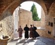 נזירה הותקפה בעיר העתיקה: תופתעו מי מיהר לגנות | וגם: צפו במעצר