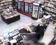 באיומי סכין ולעיני המצלמות: שוד בקיוסק ברחוב עוזיאל ברמת גן