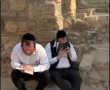 ברנז'ה: הזמר מענדי ויזל תועד ביום צילומים באשדוד (וידאו)
