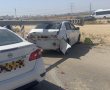דרמה בסמוך לב"ש: עמוד קרס על כלי רכב, 3 בני אדם נפצעו בתאונת שרשרת