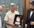 אווירת חג: ראש העיר כרמל שאמה הכהן נפגש עם שליחי חב״ד ברמת גן